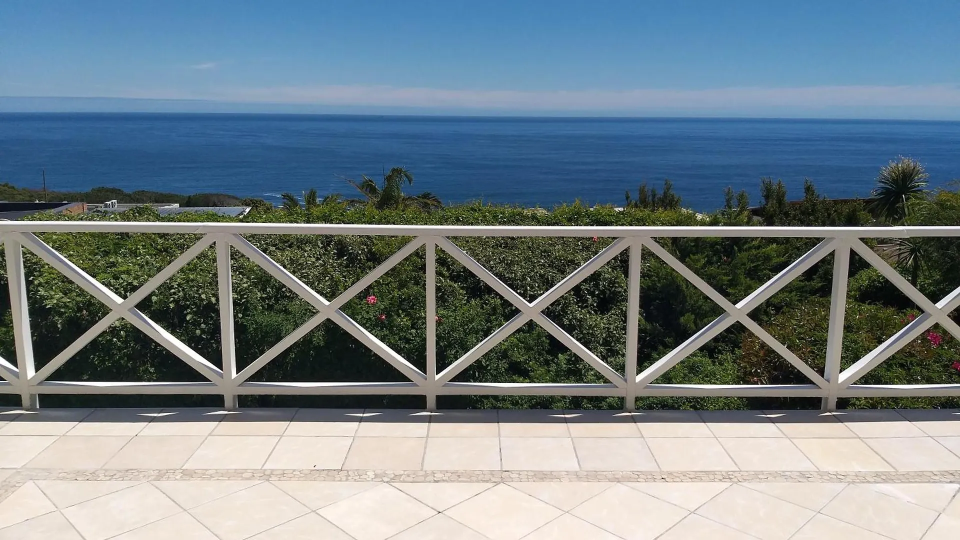 Πανσιόν Cape Rose Cottage - Penthouse In Camps Bay Κέιπ Τάουν